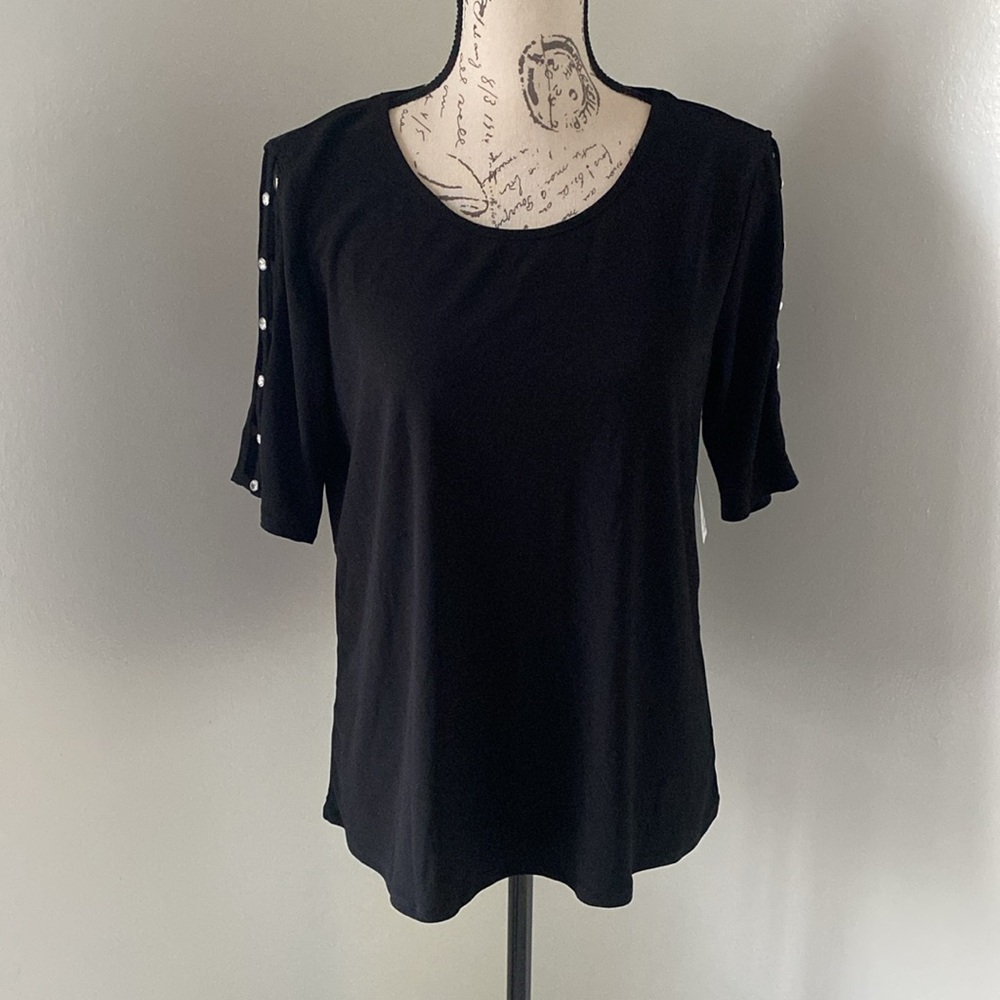 89th + Madison Petite Black Half Sleeve Blouse